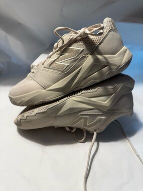 Coco Gauff New Balance Cream new/return size 9.5 W (us)/8 M court shoes